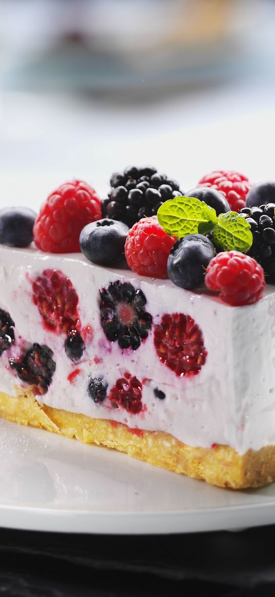 dessert, cake, raspberries, sweet, fruit, blueberry, black currant, food, cream