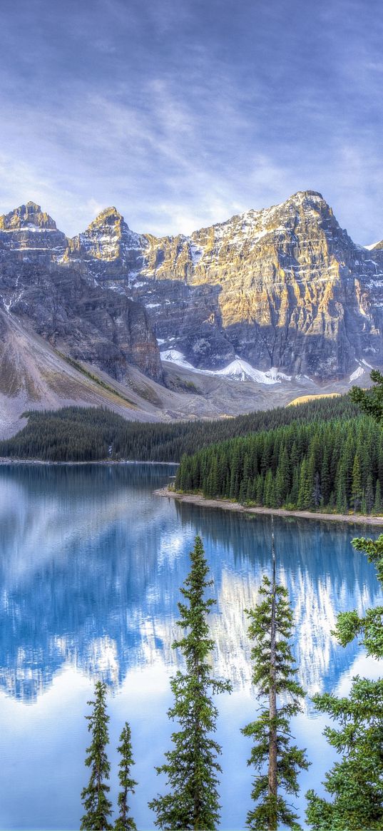 moraine lake, alberta, canada, hdr