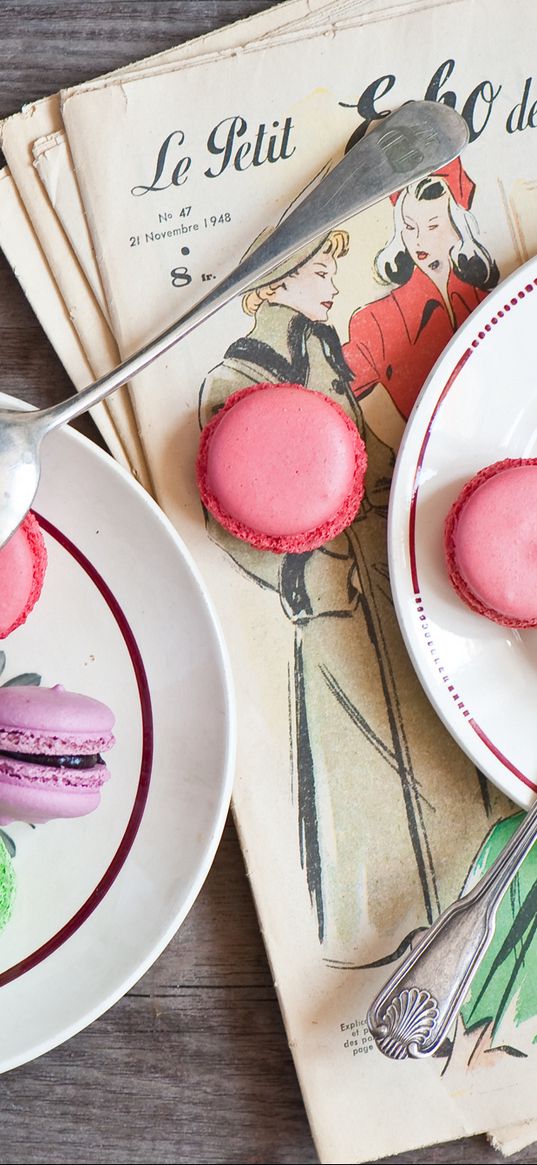 biscuits, willow plate, magazine, sweets