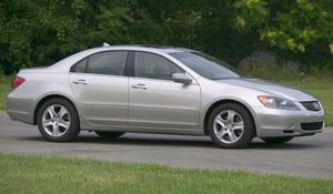 Preview wallpaper acura, rl, silver, side view, sedan, car, grass, trees