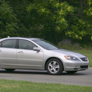 Preview wallpaper acura, rl, silver, side view, sedan, car, grass, trees