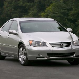 Preview wallpaper acura, rl, silver metallic, front view, auto, grass, motion