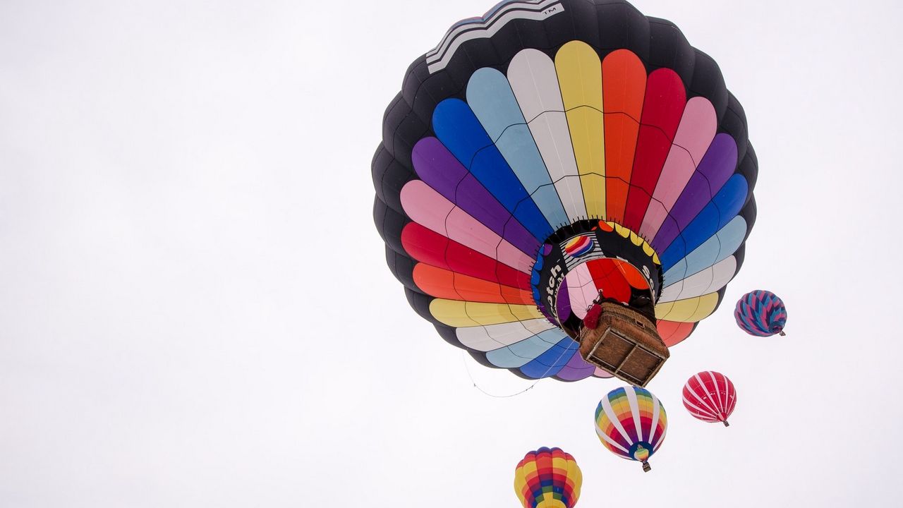 Wallpaper air balloon, flight, sky, colorful