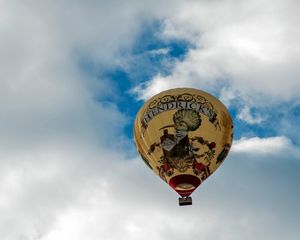 Preview wallpaper air balloon, flying, sky, clouds