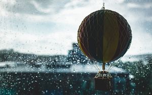 Preview wallpaper air balloon, glass, toy, mesh, drops