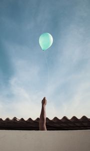 Preview wallpaper air balloon, hand, roof, sky, clouds