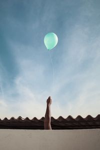 Preview wallpaper air balloon, hand, roof, sky, clouds