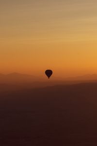 Preview wallpaper air balloon, mountains, sunset, dusk, fog