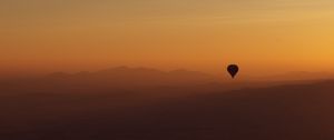 Preview wallpaper air balloon, mountains, sunset, dusk, fog