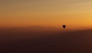 Preview wallpaper air balloon, mountains, sunset, dusk, fog