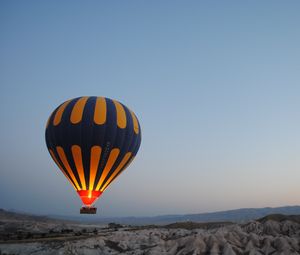 Preview wallpaper air balloon, night, hill