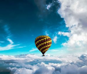 Preview wallpaper air balloon, sky, clouds, flight, height, motley