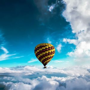 Preview wallpaper air balloon, sky, clouds, flight, height, motley