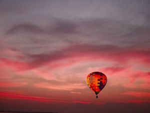 Preview wallpaper air balloon, sky, flight, clouds, sunset