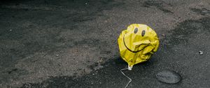 Preview wallpaper air balloon, smile, sad, road, asphalt, cars