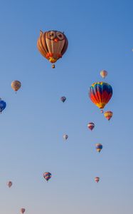 Preview wallpaper air balloons, flight, sky, owl