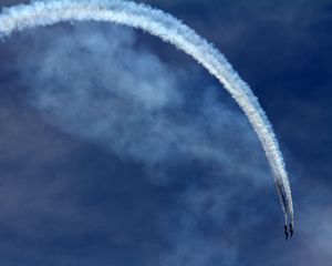 Preview wallpaper airplanes, sky, aerobatics, track