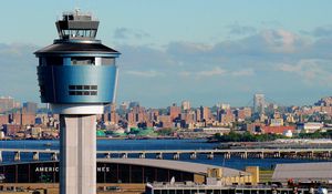 Preview wallpaper airport, laguardia, delta airlines, 2015