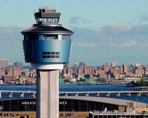 Preview wallpaper airport, laguardia, delta airlines, 2015