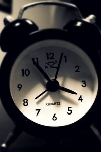 Preview wallpaper alarm clock, clock, clock face