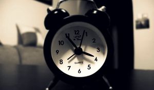 Preview wallpaper alarm clock, clock, clock face