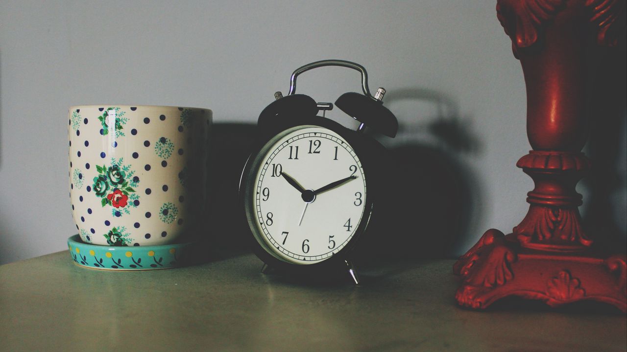 Wallpaper alarm clock, clock, table