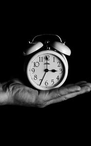 Preview wallpaper alarm clock, hand, bw, clock, time