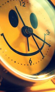 Preview wallpaper alarm clock, smile, funny, creative, design