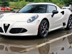 Preview wallpaper alfa romeo 4c, white, side view