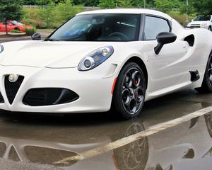 Preview wallpaper alfa romeo 4c, white, side view