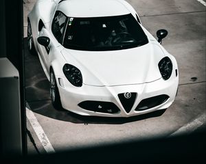 Preview wallpaper alfa romeo 8c spider, alfa romeo, car, white, road