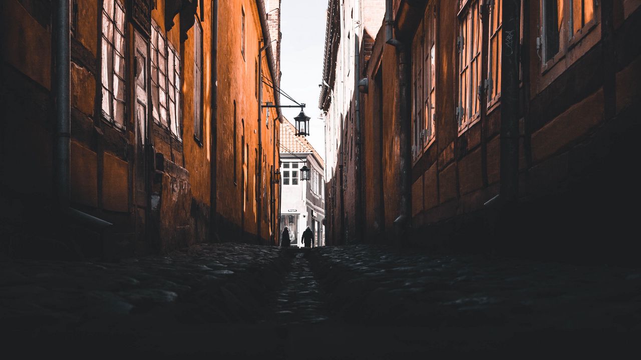 Wallpaper alley, buildings, city, dark, old