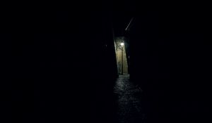 Preview wallpaper alleyway, dark, lamppost, night, darkness