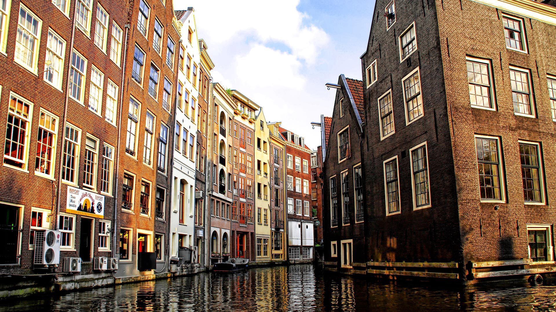 Download wallpaper 1920x1080 amsterdam, venetian canal, houses, buildings,  city full hd, hdtv, fhd, 1080p hd background
