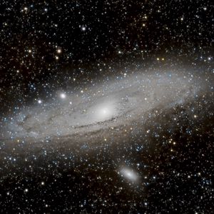 Preview wallpaper andromeda galaxy, galaxy, glow, stars, space