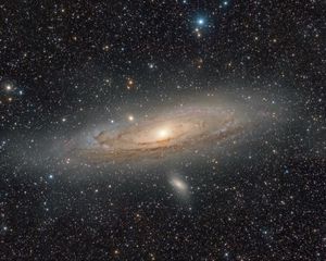 Preview wallpaper andromeda galaxy, stars, glow, space