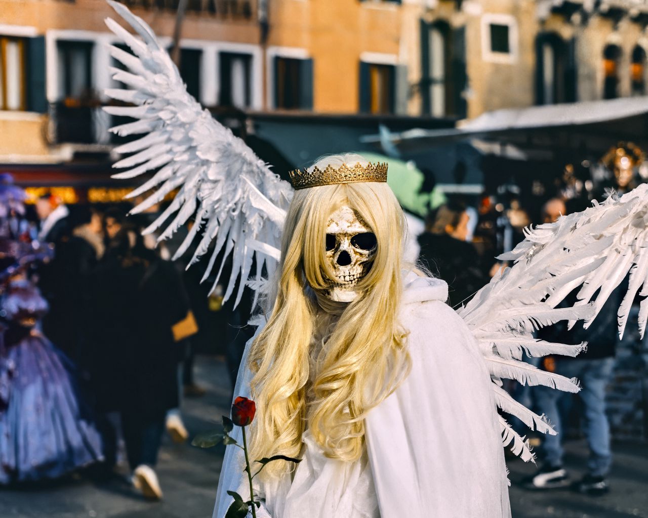 1280x1024 Wallpaper angel, skull, rose, crown, street