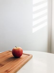 Preview wallpaper apple, board, table, minimalism