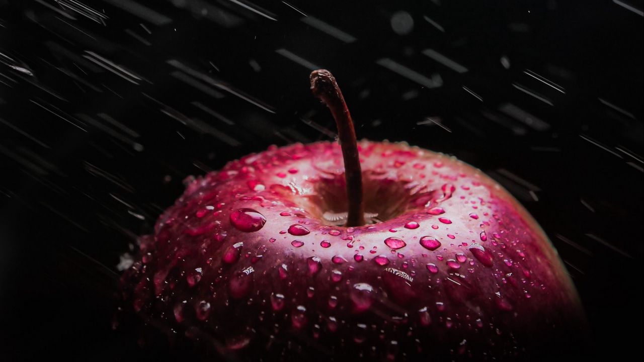 Wallpaper apple, drops, spray, red, wet