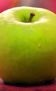 Preview wallpaper apple, fruit, drops, macro, green