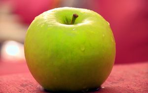 Preview wallpaper apple, fruit, drops, macro, green