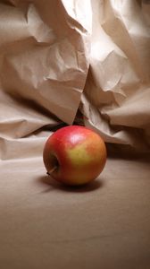Preview wallpaper apple, fruit, fresh, paper