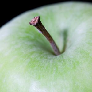 Preview wallpaper apple, fruit, green, macro