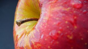 Preview wallpaper apple, fruit, macro