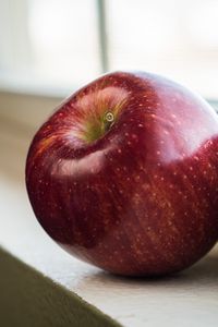 Preview wallpaper apple, fruit, macro, red