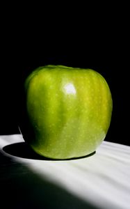 Preview wallpaper apple, fruit, shadow, green, dark, macro