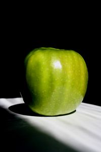 Preview wallpaper apple, fruit, shadow, green, dark, macro