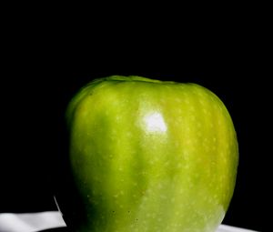 Preview wallpaper apple, fruit, shadow, green, dark, macro