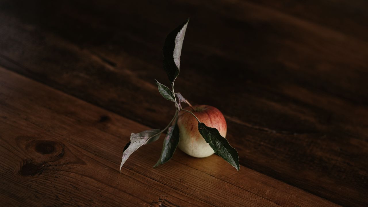 Wallpaper apple, leaves, fruit, table