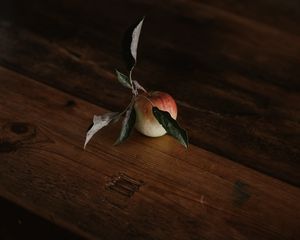 Preview wallpaper apple, leaves, fruit, table